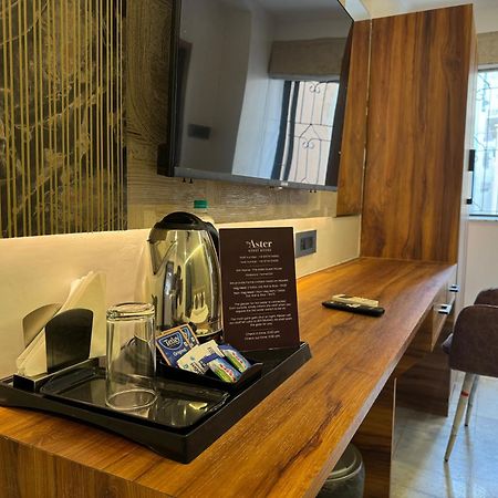 Aster Guest House Kolkata Eksteriør bilde