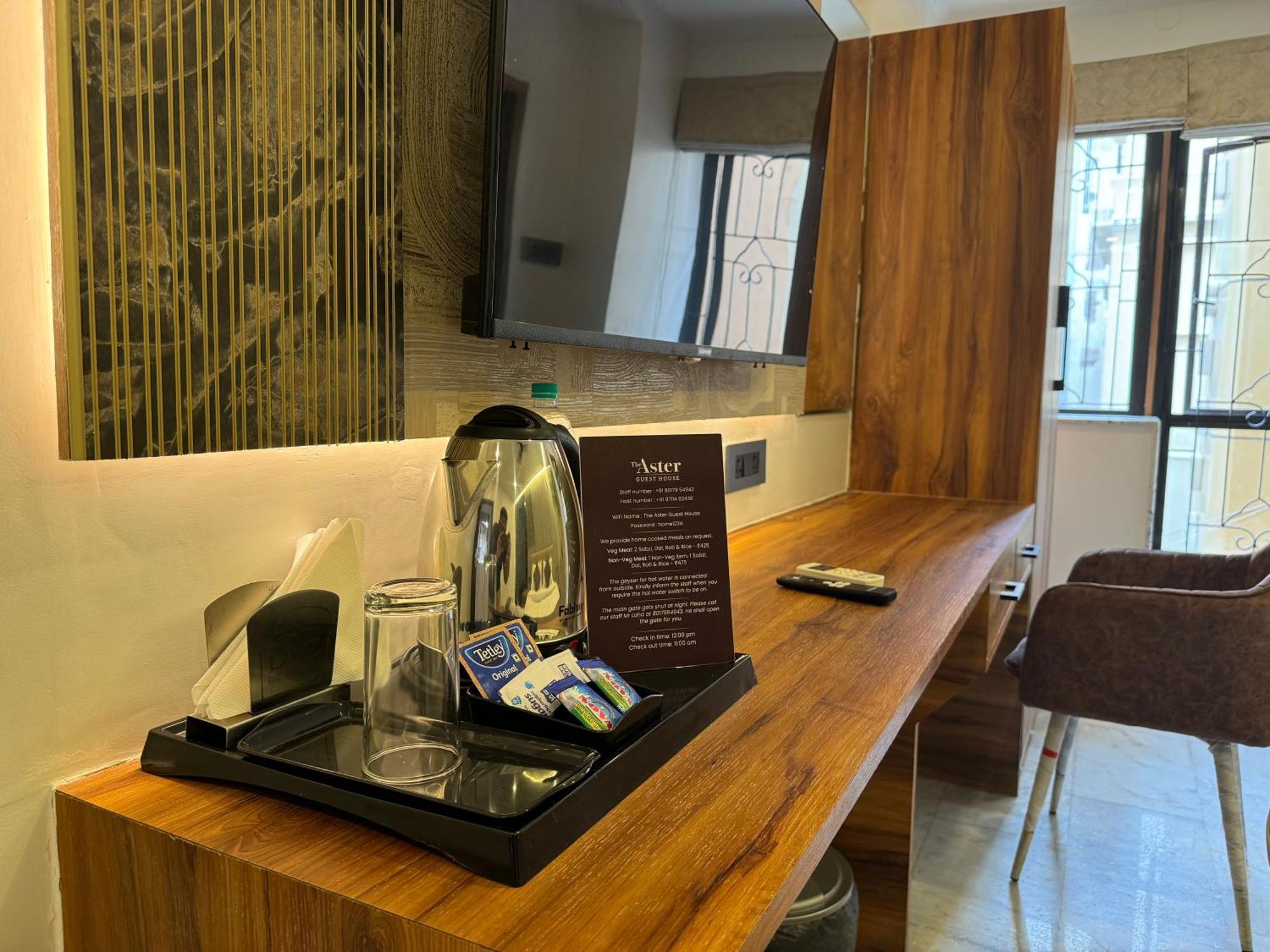 Aster Guest House Kolkata Eksteriør bilde