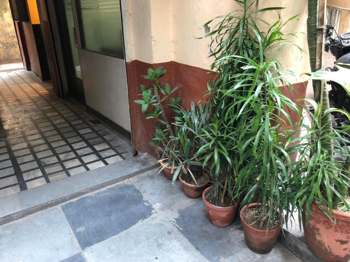 Aster Guest House Kolkata Eksteriør bilde